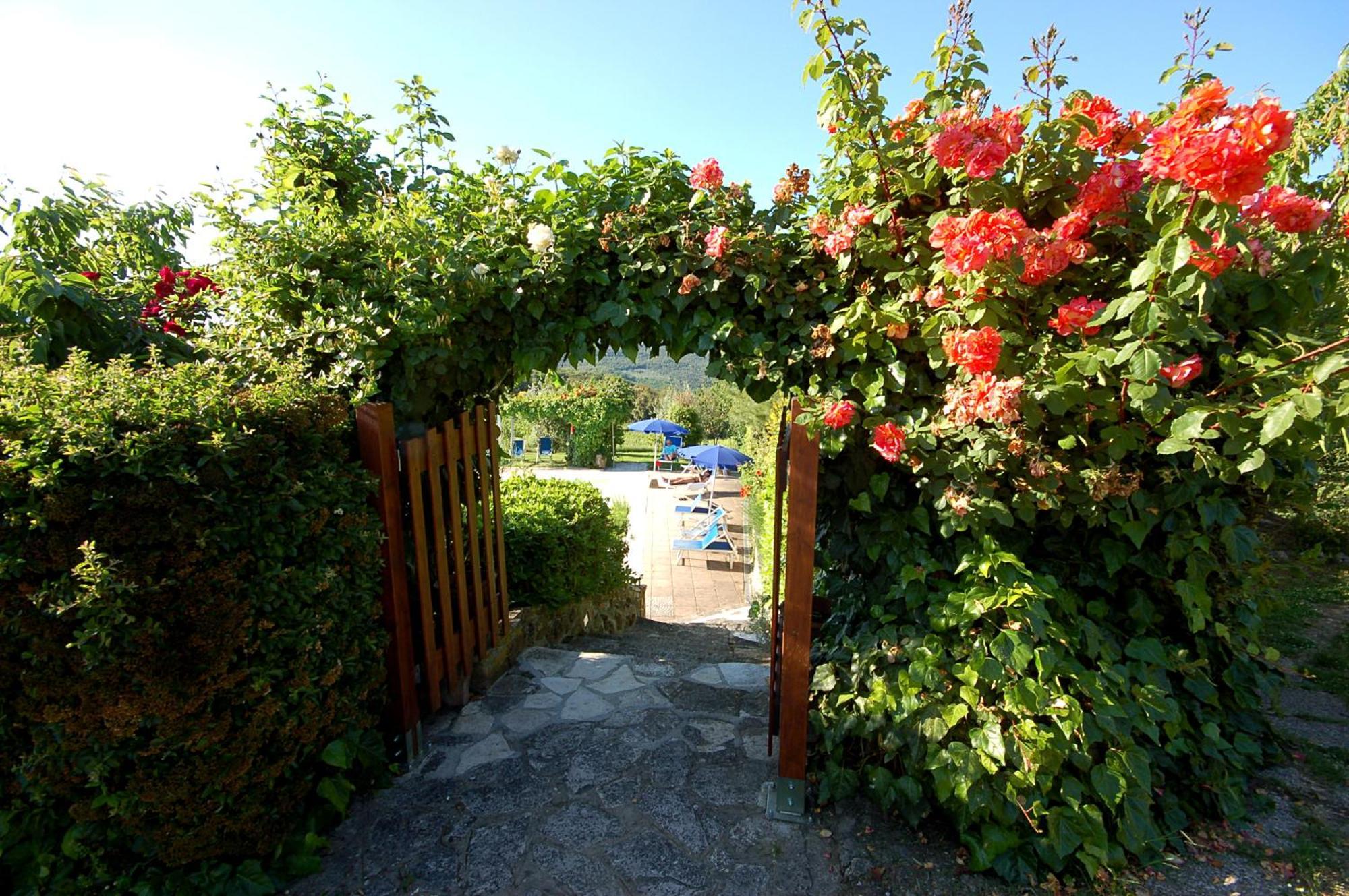 Antico Borgo Il Cardino Bed and Breakfast Σαν Τζιμινιάνο Εξωτερικό φωτογραφία