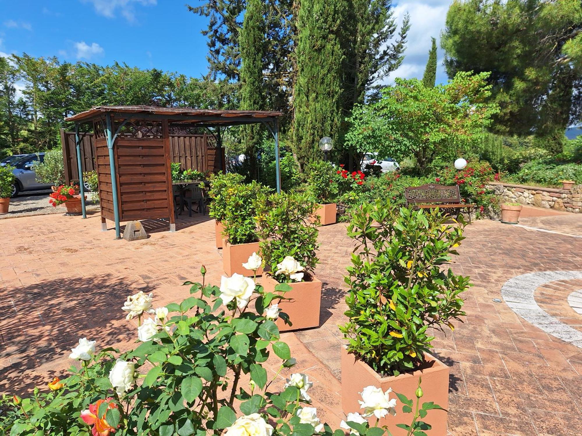 Antico Borgo Il Cardino Bed and Breakfast Σαν Τζιμινιάνο Εξωτερικό φωτογραφία